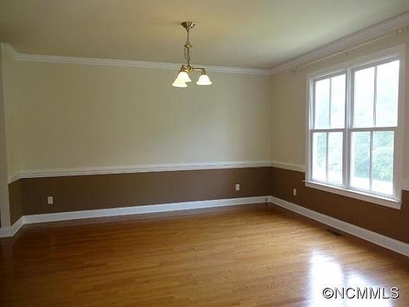 4th image of 211 Almond Branch Dr