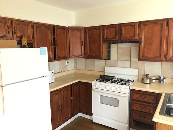5th image of 139 Somerset Ln #139