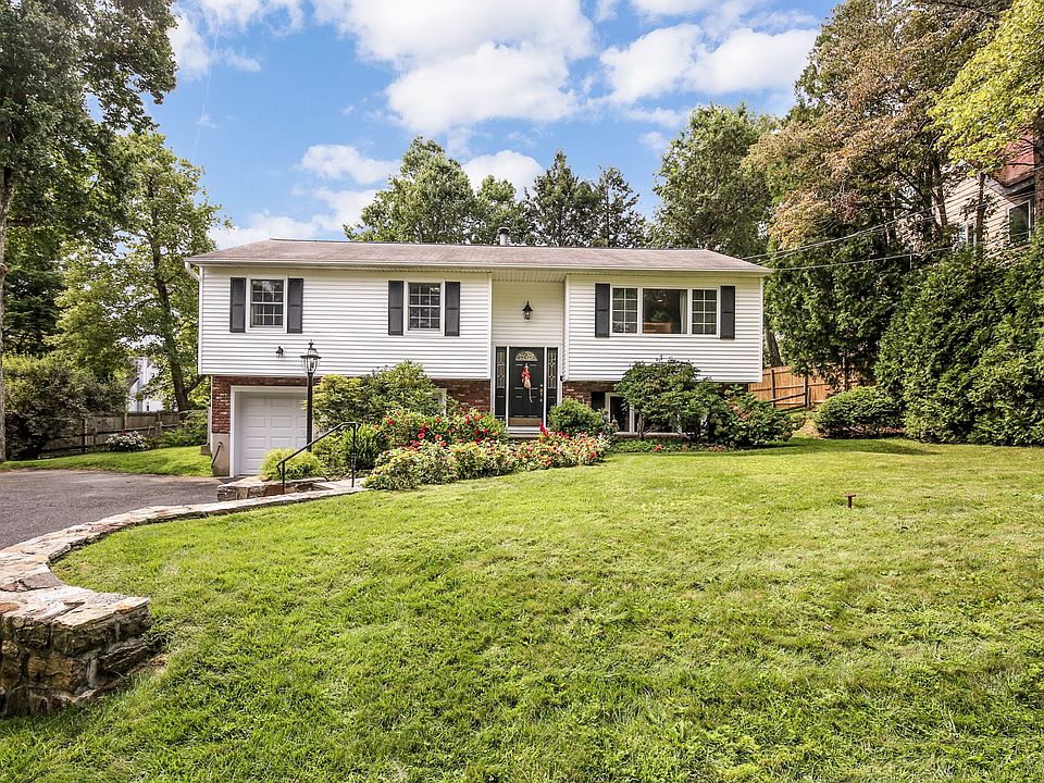 5 Carpenter Pl Yorktown Heights, NY 10598(03of23).jpg