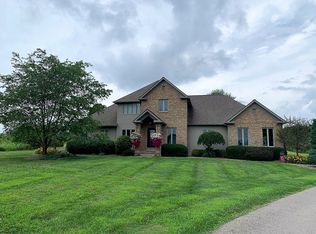 9620 Detwiler Rd, Canfield, OH 44406