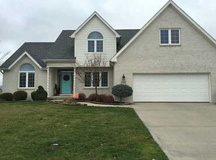 1526 Gleneagles Dr, Bowling Green, OH