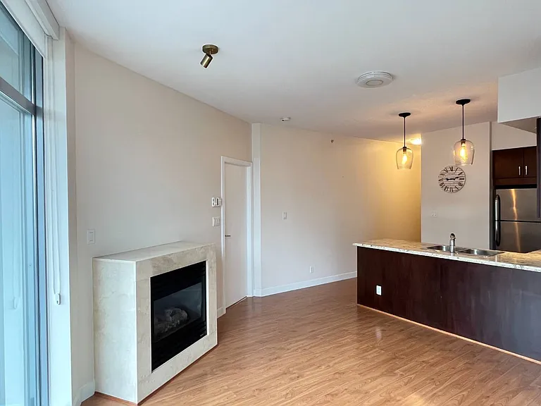 1050 Smithe St #803 — Photo 6