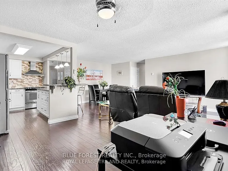 363 Colborne St #1006 — Photo 17