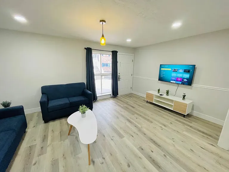 2200 Cassandra Ln #1 — Photo 6