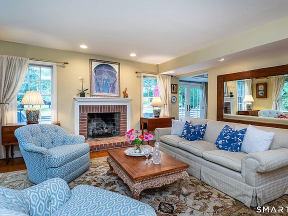 2nd image of 87 Canaan Road #1D