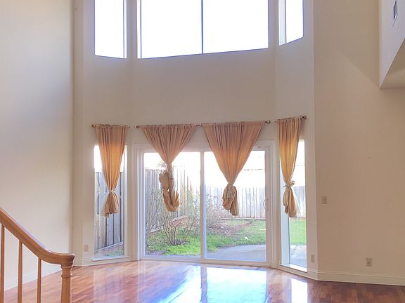 2nd image of 1323 Quail Creek Cir