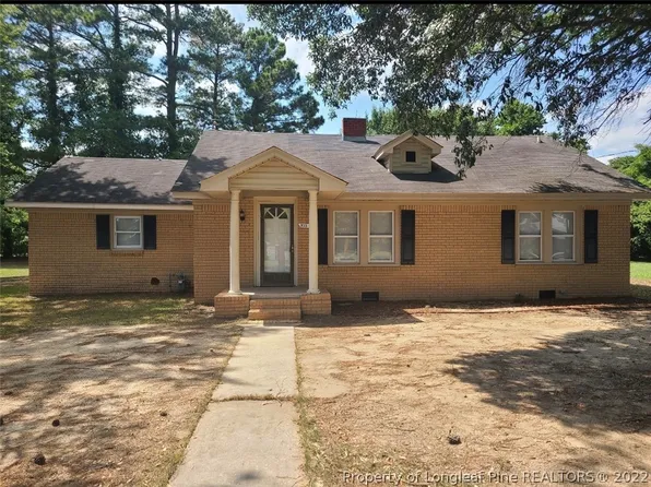 103 Barker St, Pembroke, NC 28372