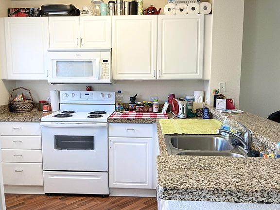 5th image of 310 Elan Village Ln #411