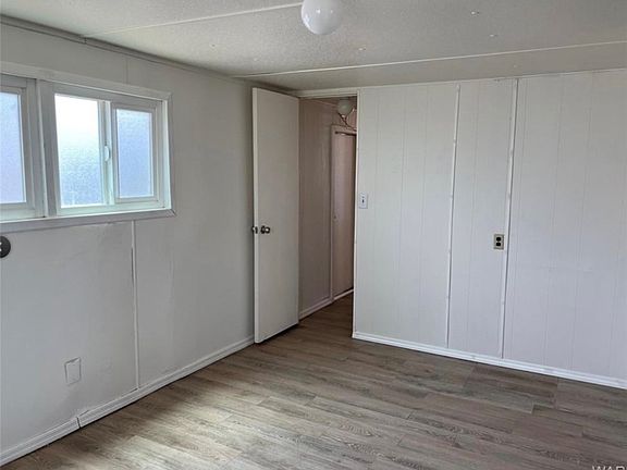 5th image of 1802 Tejon Drive