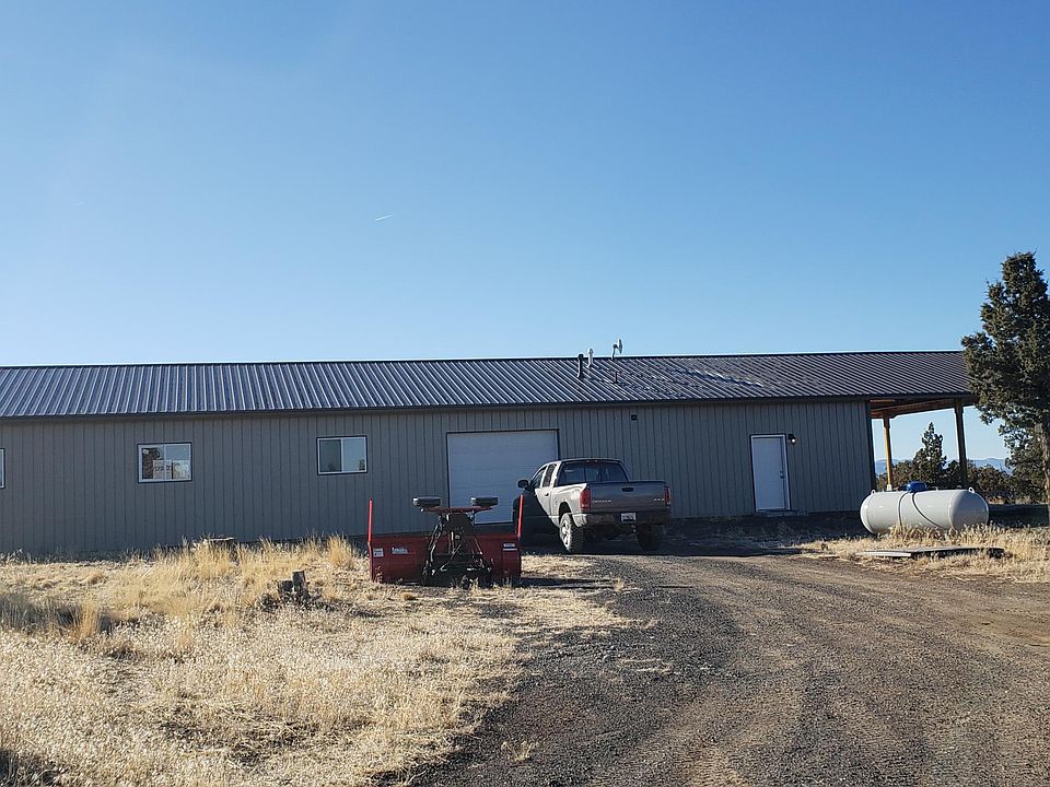 1st image of 1374 SE Pine Ln