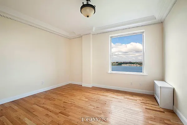 Rented by Town Residential | media 17