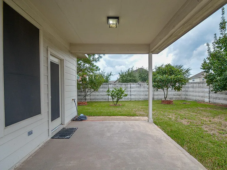9203 Kransbury Ln — Photo 31