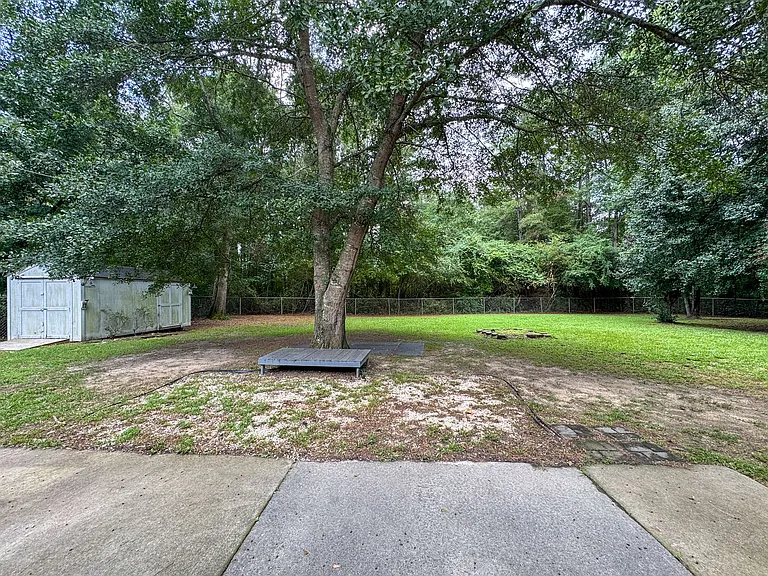 572 Woodwind Dr — Photo 24