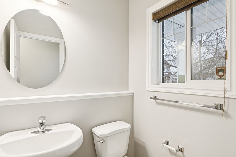 Edmonton Apartment for rent - 3 Bedrooms — photo 29