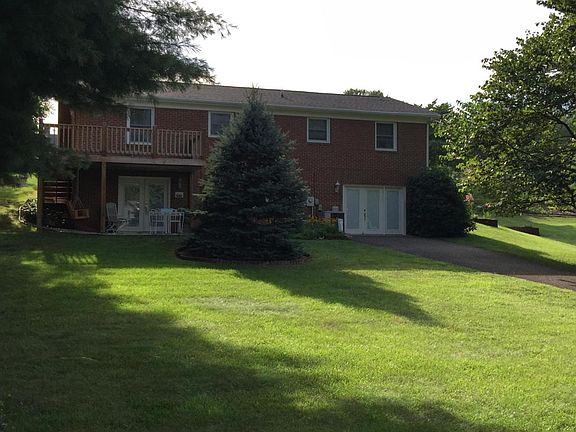 2nd image of 456 Cypress Ave
