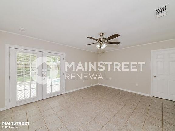 4th image of 820 65th Avenue Dr W