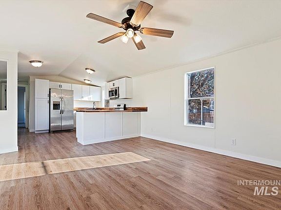 5th image of 1224 N Meadowland Ln