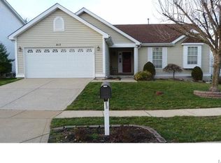 817 Fall Crown Ln, Fenton, MO 63026