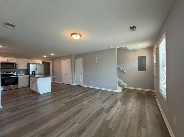 2009 Dolly Dr, Richmond, KY 40475