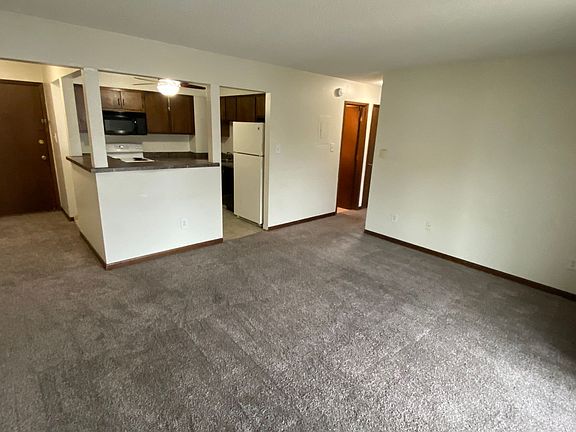 2nd image of 411 W 1st St #105