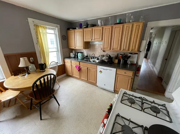 18 Lincoln Pkwy, Somerville, MA