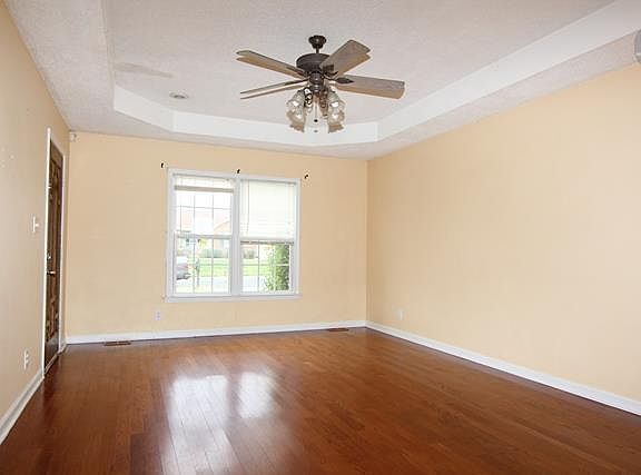 2nd image of 3211 N Senseney Cir