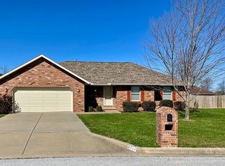5703 N 13th Ave, Ozark, MO 65721