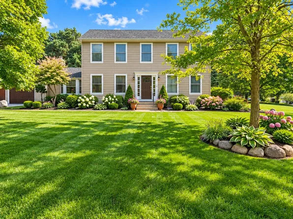 4242 Glen Eden Ct, Ann Arbor, MI 48103