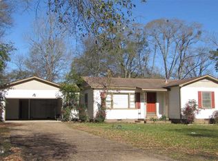 206 Carroll St, Center, TX 75935