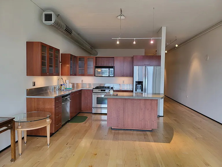 420 NW 11th Ave #812 — Photo 3