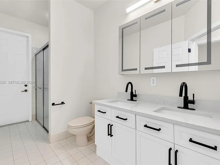 950 Marina Dr — Photo 32