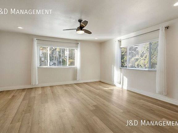 3rd image of 321.5 San Elijo St