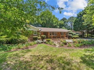 4712 Thoroughgood Dr, Virginia Beach, VA 23455