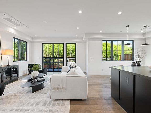 5th image of 535 Creekside