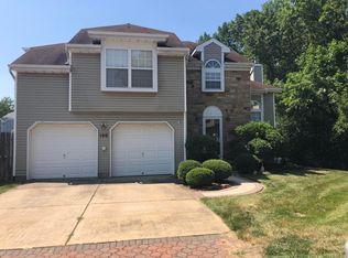 100 Kentucky Way, Freehold, NJ 07728