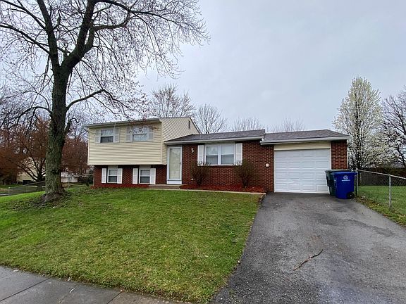 2nd image of 2589 Niantic Dr
