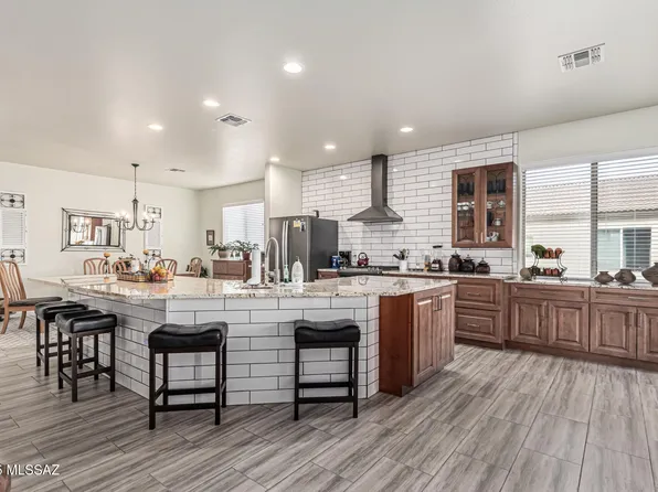 793 E Blue Rock Way, Vail, AZ 85641