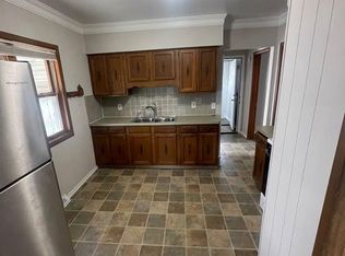 1529 E 294th St #1, Wickliffe, OH 44092