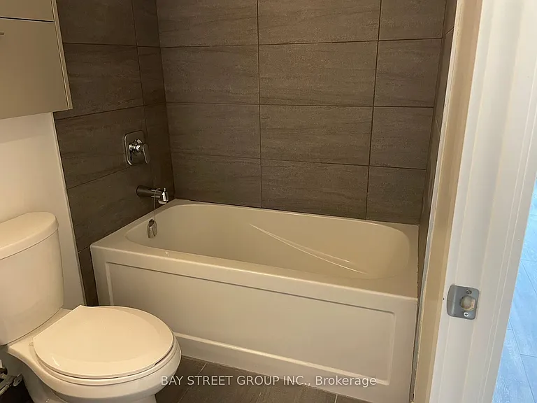 188 Fairview Mall Dr #2507 — Photo 11
