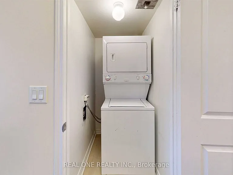 385 Prince Of Wales Dr #1311 — Photo 16