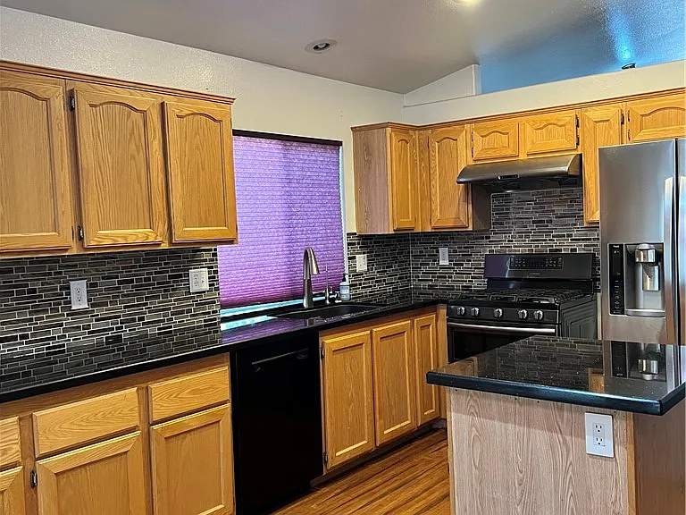 1517 Waterton Dr — Photo 21