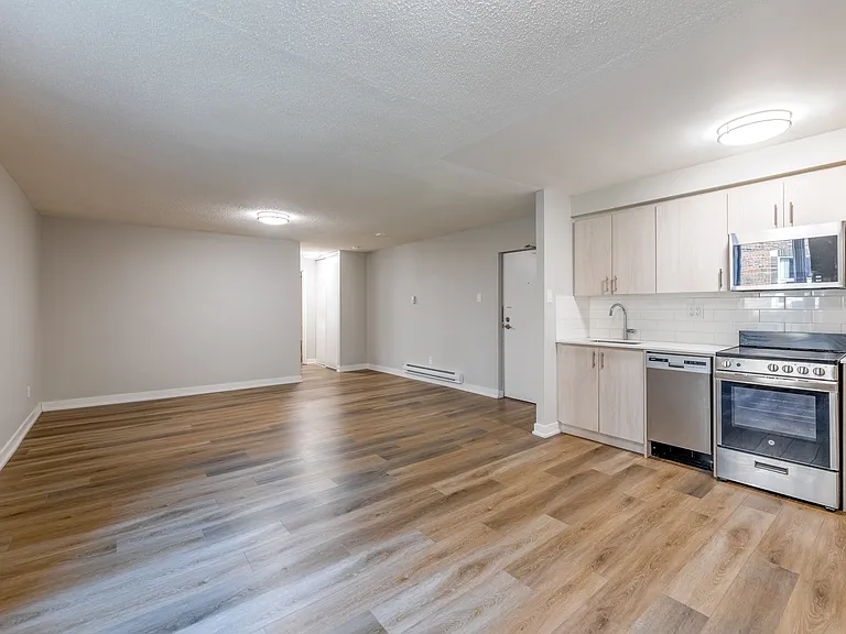 11 Sherwood Ave — Photo 6
