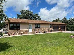 367 Old Highway 11 E, Greenbush, MN 56726