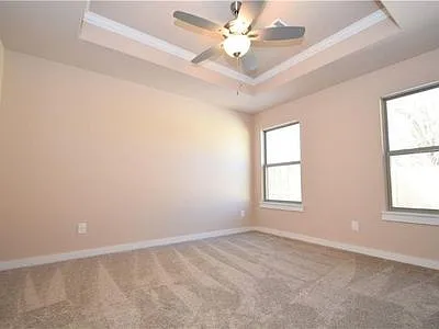 513 Vee St — Photo 11