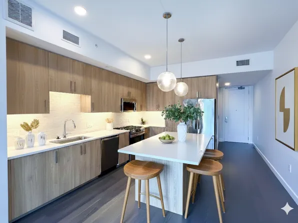 1212 Demonbreun St #1111, Nashville, TN 37203