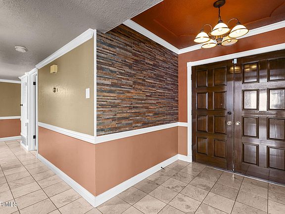 5th image of 6504 La Cadena Dr