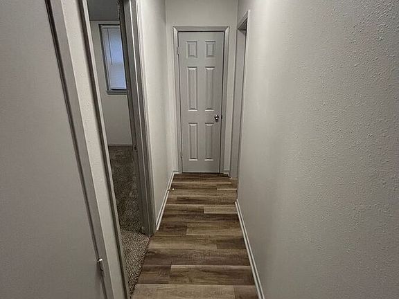 4th image of 1020-1026 E 12th St N #1026-04