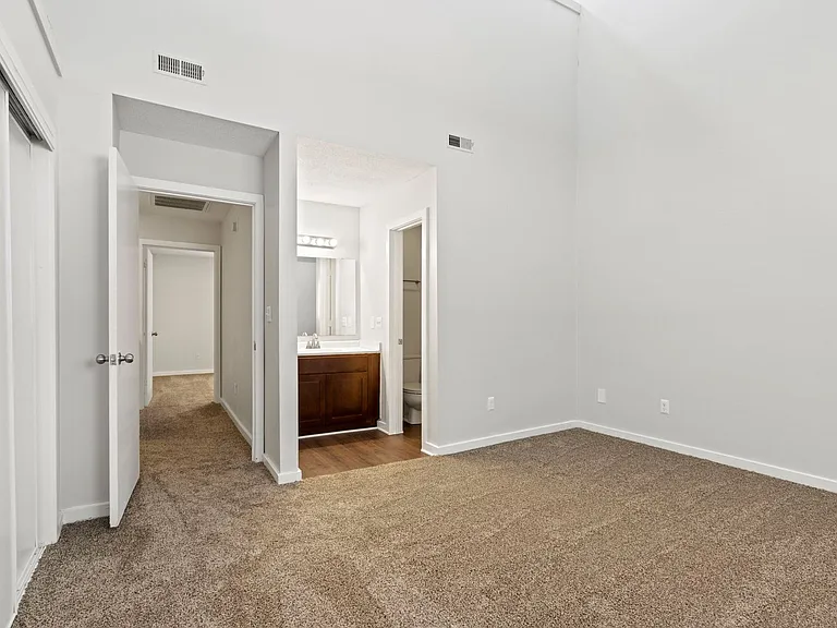 Hampton Harbor Townhomes — Photo 19