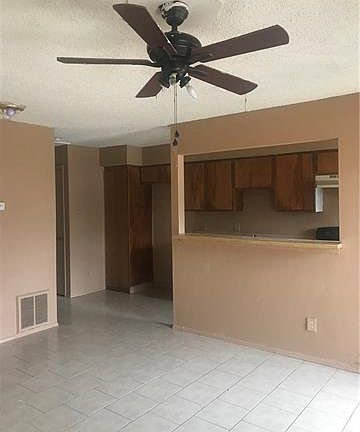 4th image of 5420 Humbert Ave