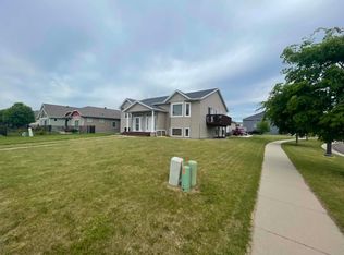 5509 44th Ave S, Fargo, ND 58104
